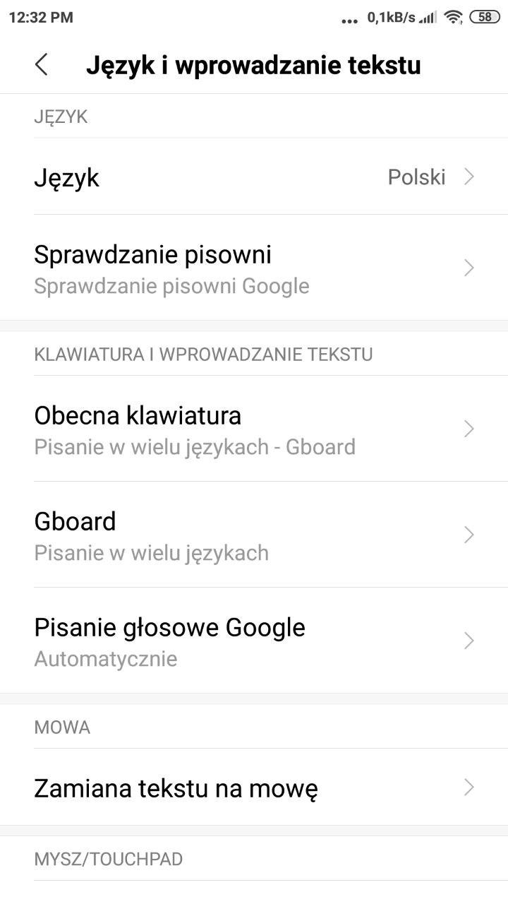 польский язык установлен системным в смартфоне на Android